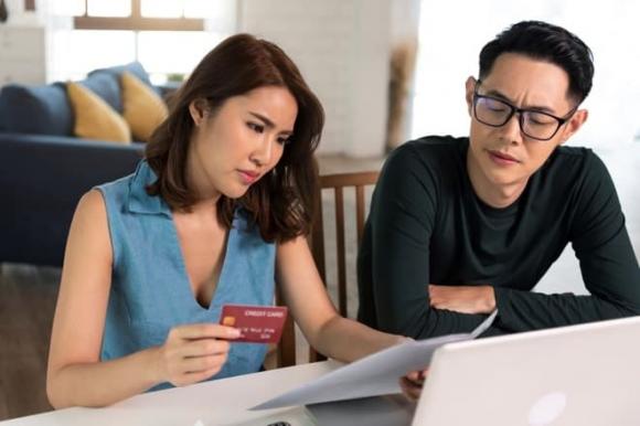 đàn ông, đàn ông kiếm tiền, hôn nhân, hôn nhân vợ mạnh chồng yếu, đàn ông kiếm ít tiền hơn vợ