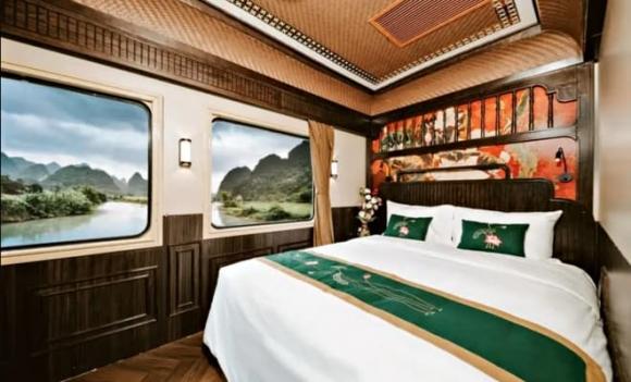 chuyến tàu hạng sang SJourney