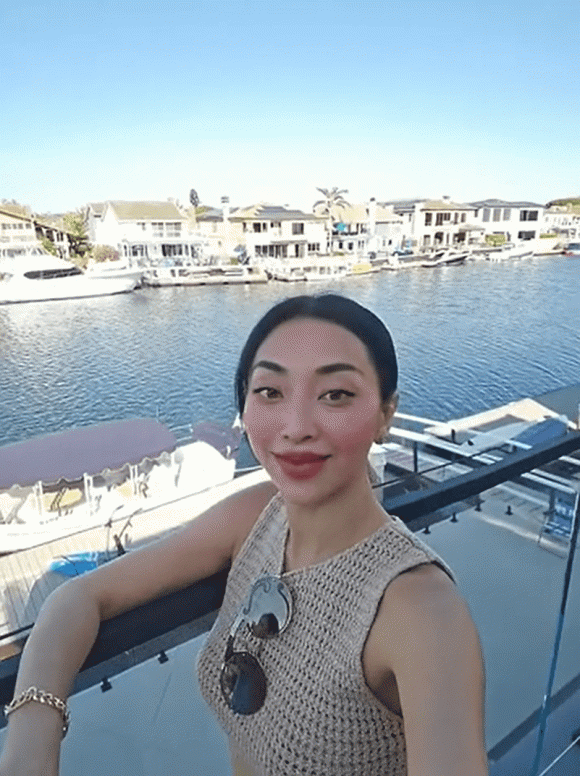 ca sĩ Hương Thủy, sao Việt