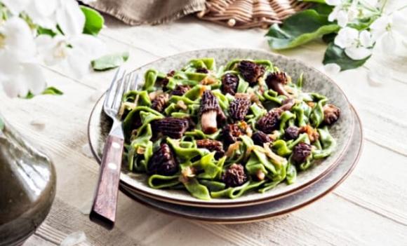 Nấm bụng dê, rau dại đắt nhất Việt Nam