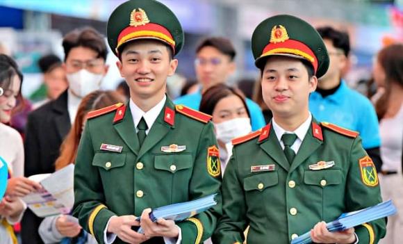 Ngành Sư phạm, Ngành Y tế, Ngành Công an, Quân đội, ngành miễn học phí 