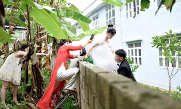 cô dâu, Cô dâu trèo tường về nhà chồng