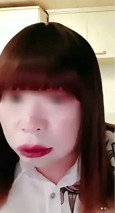 Hồng tỷ, Hồng tỷ lừa tình, vụ Hồng tỷ