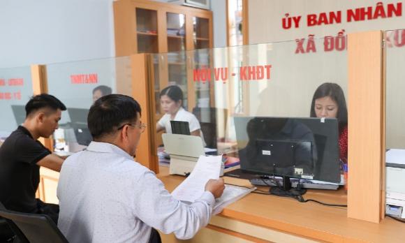  Chủ tịch UBND xã, chủ tịch phường, sáp nhập xã