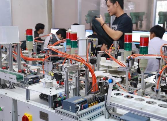 Ngành học có điểm chuẩn dễ thở, ngành Kỹ thuật Cơ điện tử