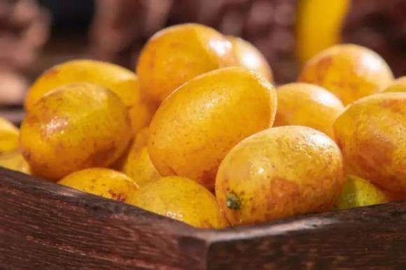 Quả tháng 7, nho, hồng bì