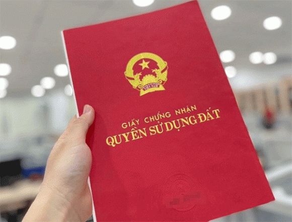 5-truong-hop-dat-khong-the-sang-ten-so-do-theo-quy-dinh-nguoi-mua-dat-can-dac-biet-chu-y (1).gif 0 Luật Đất đai năm 2024, sổ đỏ không thể sang tên