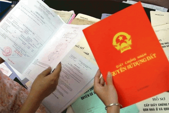 5-truong-hop-dat-khong-the-sang-ten-so-do-theo-quy-dinh-nguoi-mua-dat-can-dac-biet-chu-y (1).gif 0 Luật Đất đai năm 2024, sổ đỏ không thể sang tên