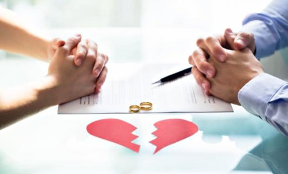 ly hôn, luật hôn nhân, bỏ cấp huyện, thủ tục ly hôn