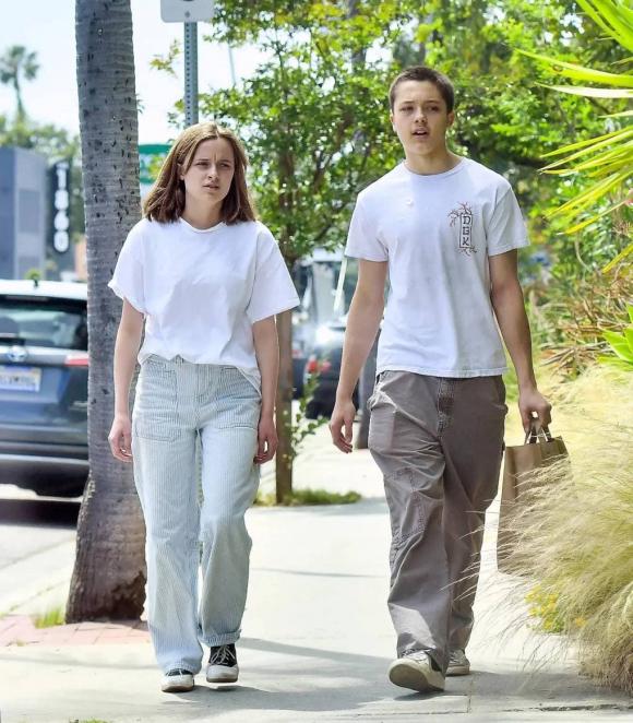 Knox và Vivienne,Pax Thiên, angelina jolie, brad pitt, sao hollywood 