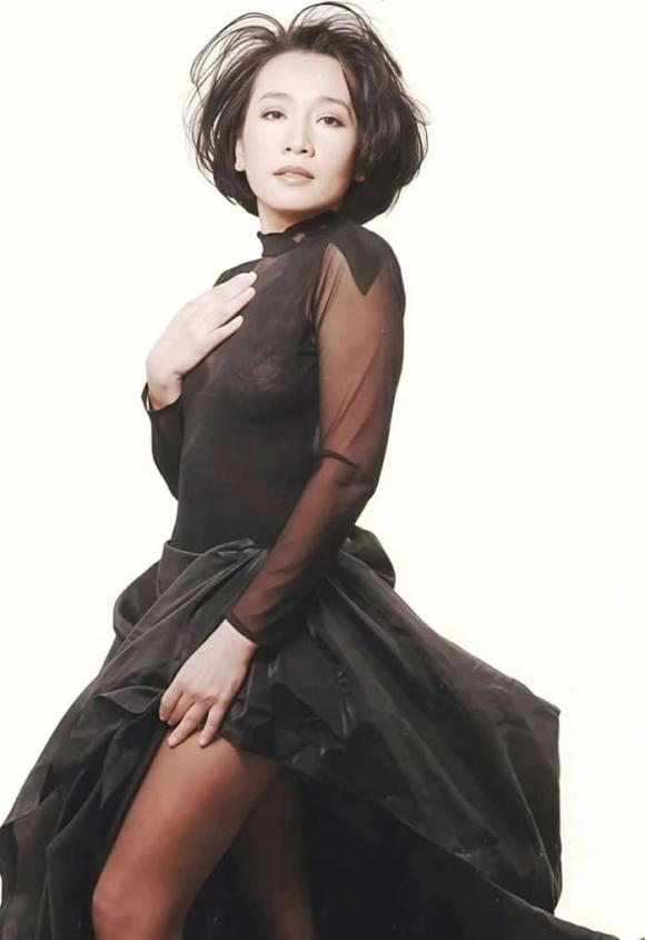 ca sĩ Kiều Nga, ca sĩ Elvis Phương, Nữ hoàng nhạc New Wave, sao Việt