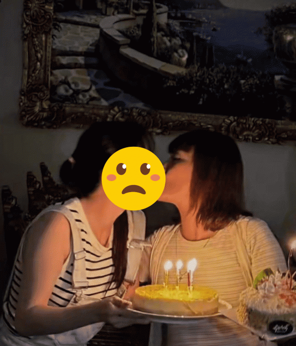 NSND Mỹ Uyên, sao Việt