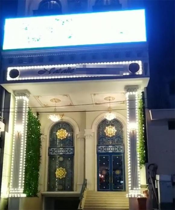bà Nguyễn Phương Hằng, đại nam, Dũng lò vôi,  biệt thự trăm tỷ dát vàng