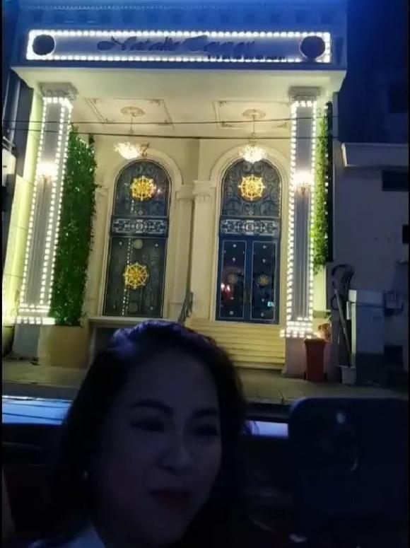 bà Nguyễn Phương Hằng, đại nam, Dũng lò vôi,  biệt thự trăm tỷ dát vàng