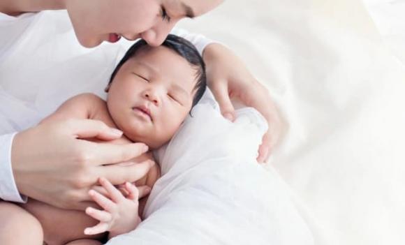 tiền thai sản, trợ cấp thai sản, sinh con,  Luật Bảo hiểm xã hội 2024, BHXH