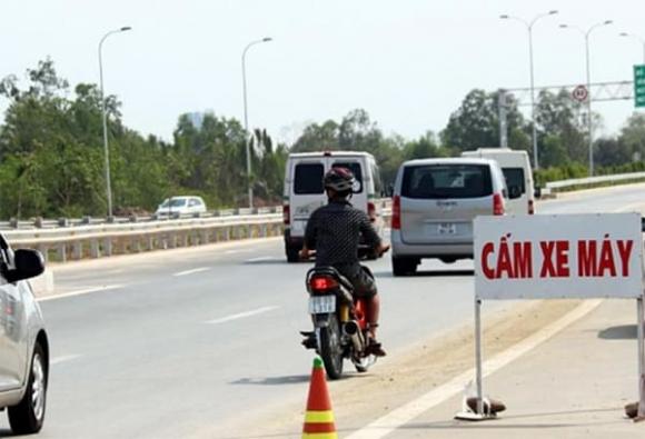đi xe máy vào khu vực cấm, nghị định 168, luật giao thông