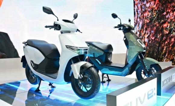 vua xe xăng Việt Nam, thuê xe, Honda, xe CUV e của Honda