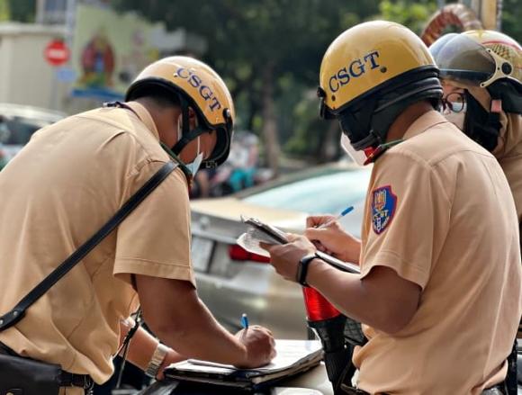 vi phạm giao thông, xe máy, người chưa đủ tuổi đi xe máy