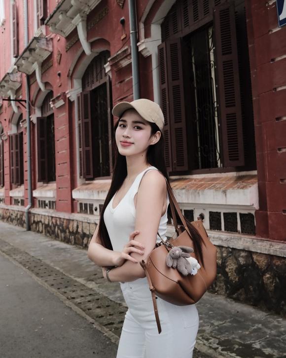 Hoa hậu Đỗ Thị Hà, sao Việt