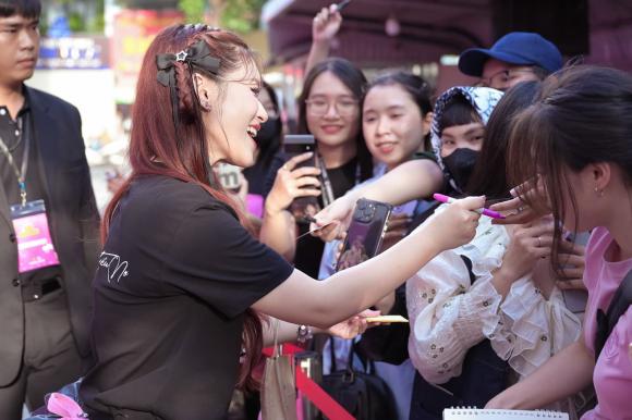 Sao Việt 17/7, tin sao việt mới nhất