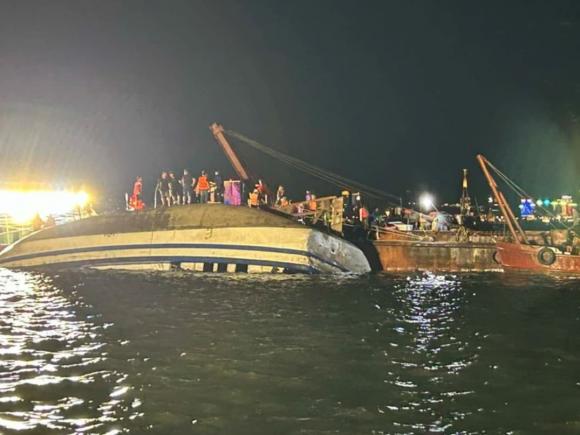 Lật tàu du lịch, Lật tàu du lịch trên vịnh Hạ Long, đắm tàu