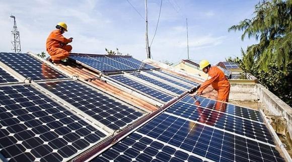 Lắp điện mặt trời mái nhà, điện mặt trời, năng lượng mặt trời