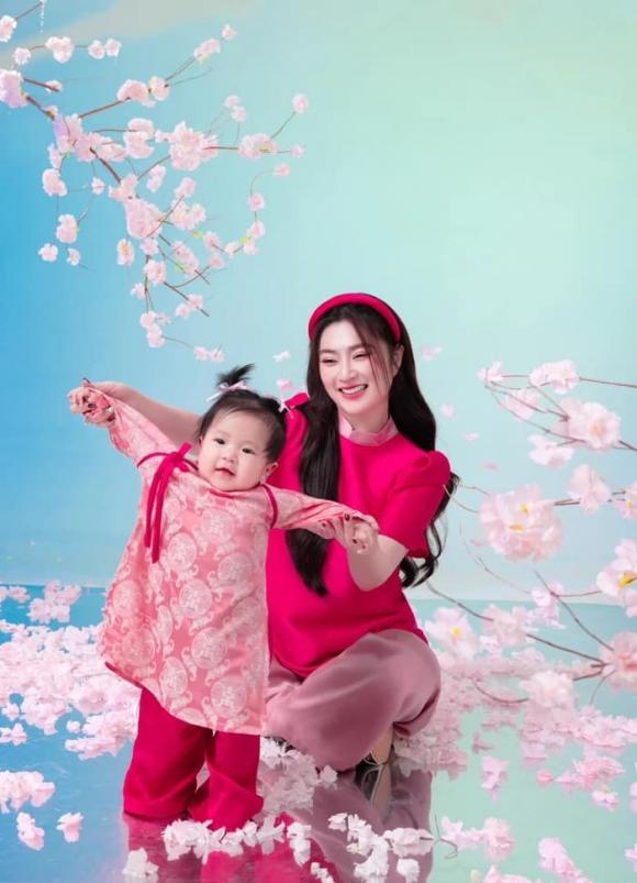 ca sĩ Châu Khải Phong, diễn viên Thanh Trúc, sao Việt