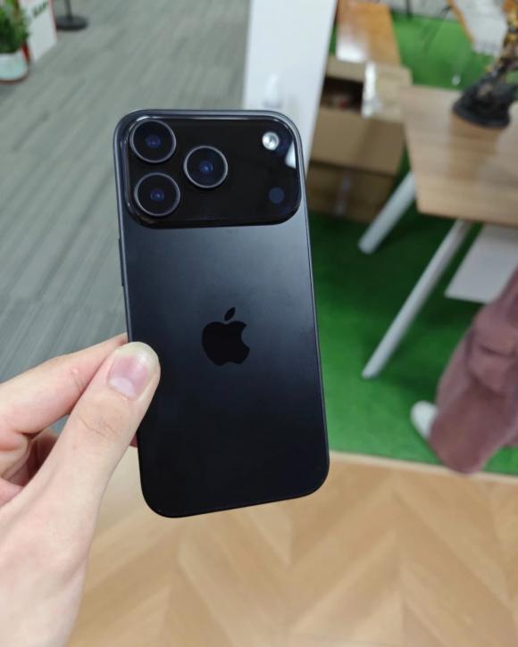 iPhone 17 Pro, hình ảnh iPhone 17 Pro, giá iPhone 17 Pro