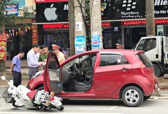 vi phạm giao thông, mở cửa xe gây tai nạn giao thông
