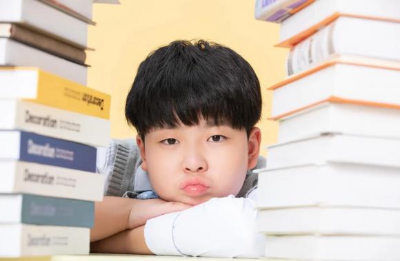 nhốt con ở nhà cả ngày, nghỉ hè nên cho con làm gì