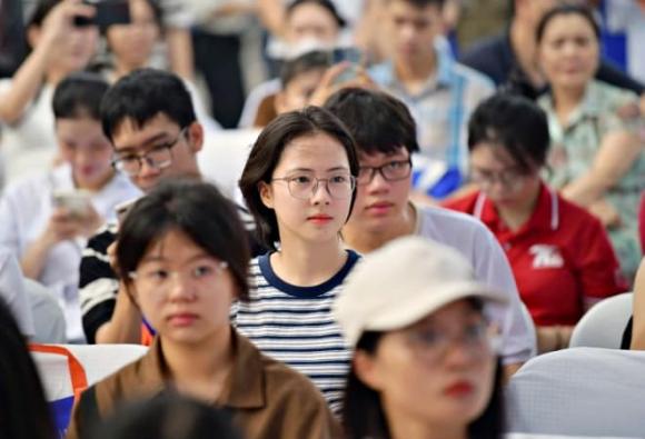  phổ điểm, quy đổi điểm, thi tốt nghiệp THPT, điểm thi tốt nghiệp THPT năm 2025