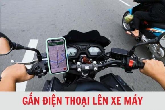 điện thoại gắn ở đầu xe máy, lái xe máy sử dụng điện thoại , nghị định 168