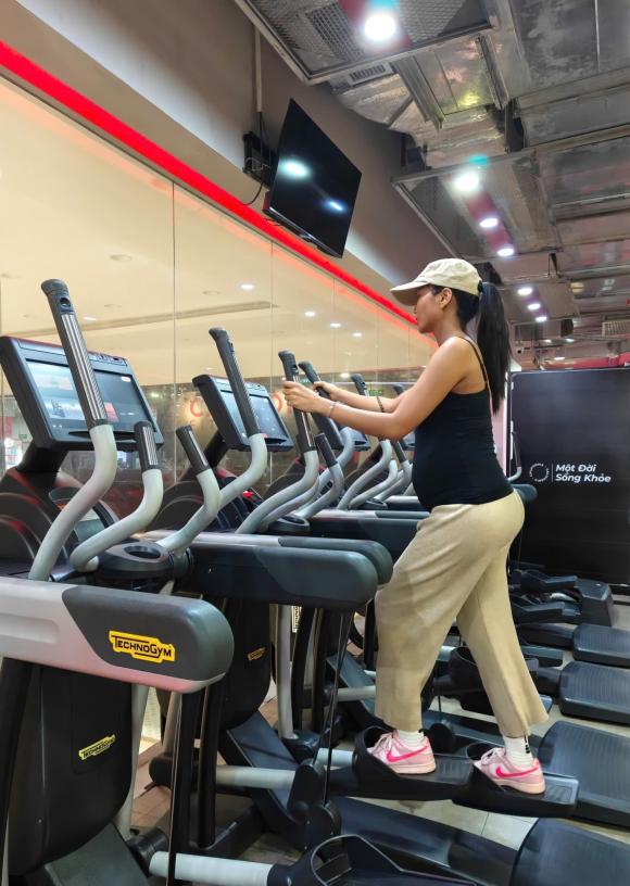 Hoa hậu H'Hen Niê, sao Việt