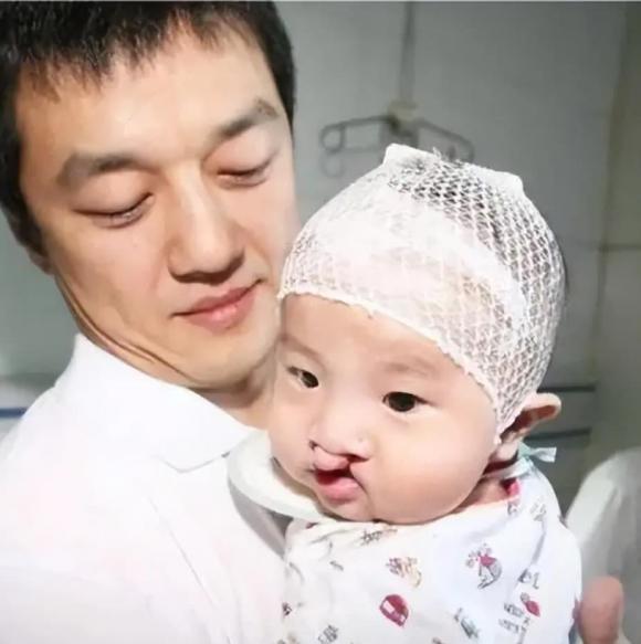 con gái Vương Phi, con gái hở hàm ếch của Vương Phi, Lý Yên