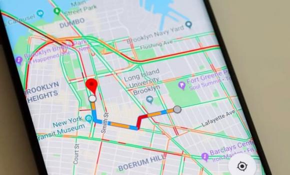 Google Maps, GPS, Định vị
