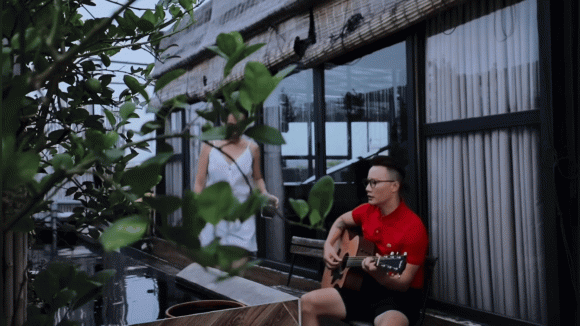 ca sĩ Hoàng Bách, sao Việt