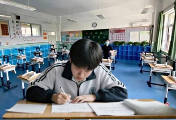 đỗ đại học top đầu, học bổng, nam sinh giỏi nhất tỉnh, từ chối nhập học