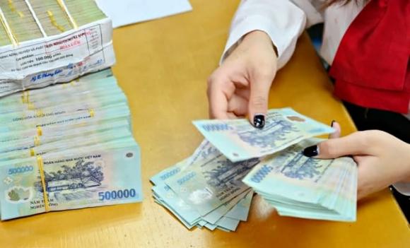 tiền lương, giám định viên pháp y