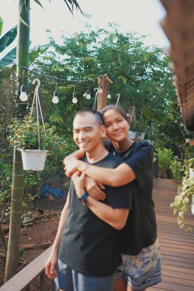 h'hen niê, sao việt 