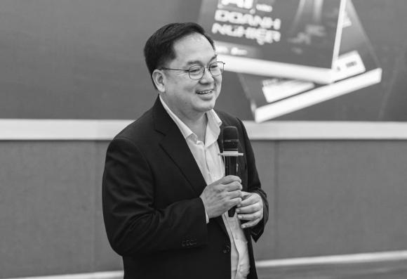Hoàng Nam Tiến, Hoàng Nam Tiến qua đời, phát ngôn Hoàng Nam Tiến