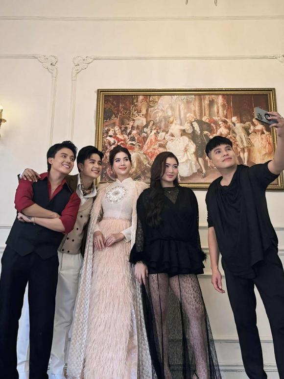 Sao Việt 31/7, tin sao việt mới nhất