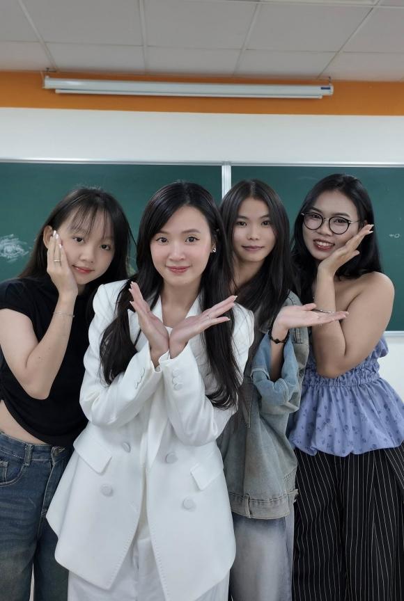 diễn viên Midu, sao Việt