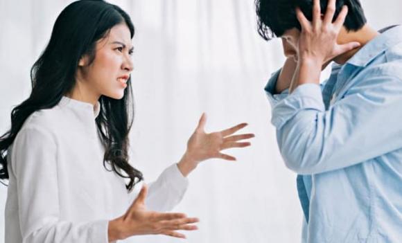 người EQ thấp, 5 câu nói người EQ thấp hay dùng với bạn đời