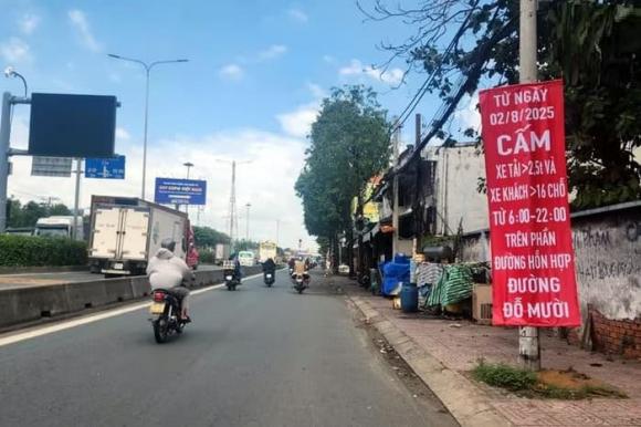 cấm xe tải và xe khách dừng đỗ, cấm dỗ xe, cấm xe