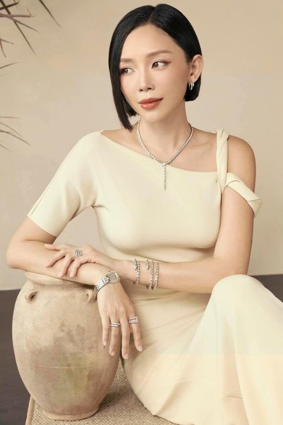ca sĩ Tóc Tiên, sao Việt