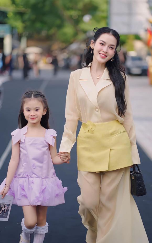 Sao Việt 7/8, tin sao việt mới nhất, 
