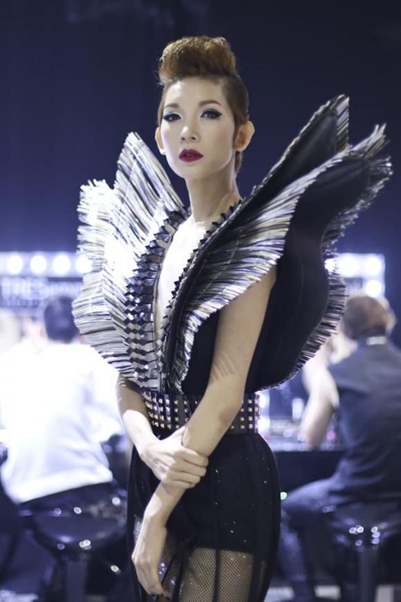 siêu mẫu Thanh Hằng, siêu mẫu Xuân Lan, sao Việt