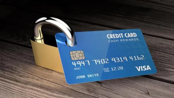 Thẻ ATM bị khóa thẻ,  mất tiền trong thẻ