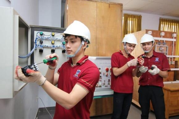 ngành Kỹ thuật Cơ điện tử, ngành lương cao, ngành dễ xin việc
