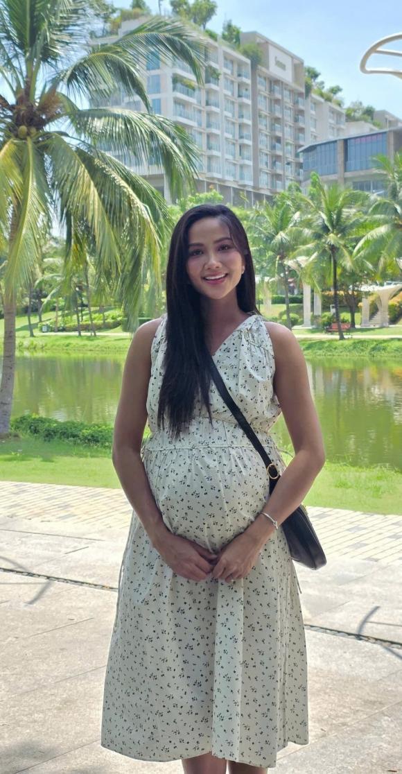 Sao Việt 11/8, tin sao việt mới nhất